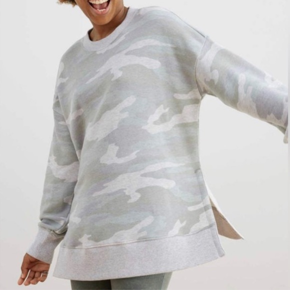 #49. Aerie oversized desert camo sweatshirt - Picture 3 of 16